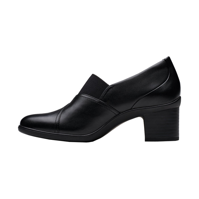Buy Clarks of England Shaya Tess online