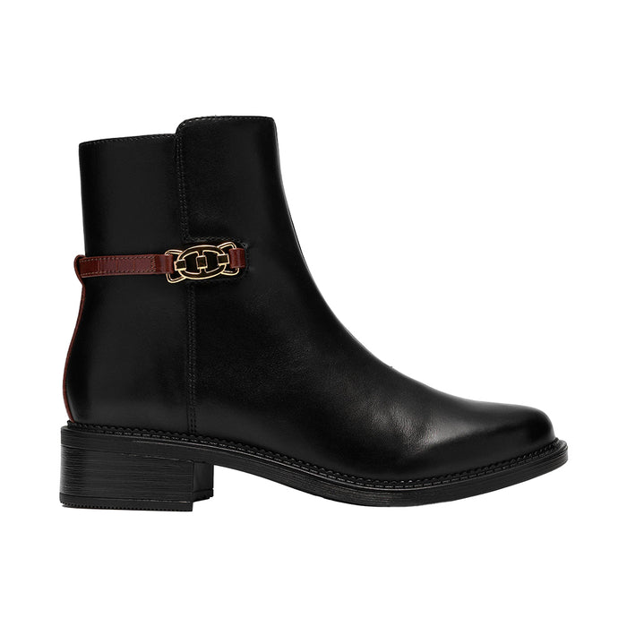 Buy Clarks of England Maye Kaylie online