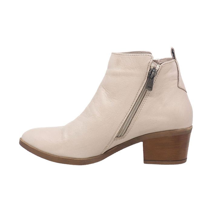 Buy EVERLY CARMEN online