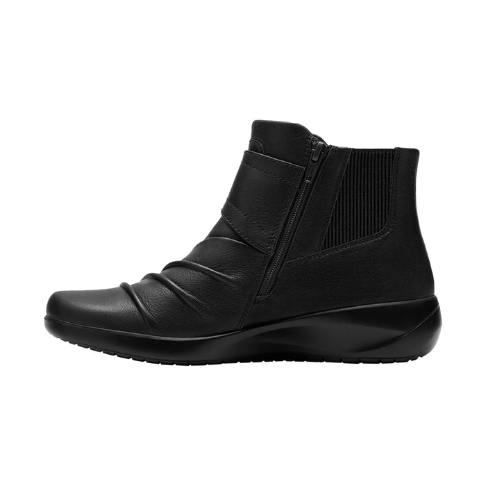 Buy Clarks of England Kaetlyn Sara online