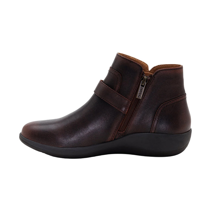 Buy AETREX Leah online