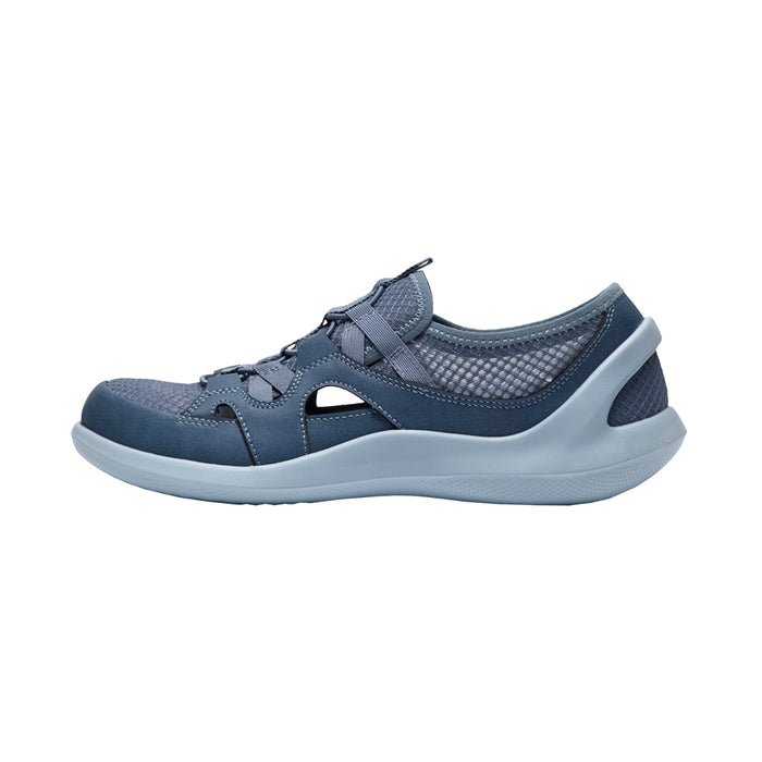 Buy Clarks of England Solevana Step online