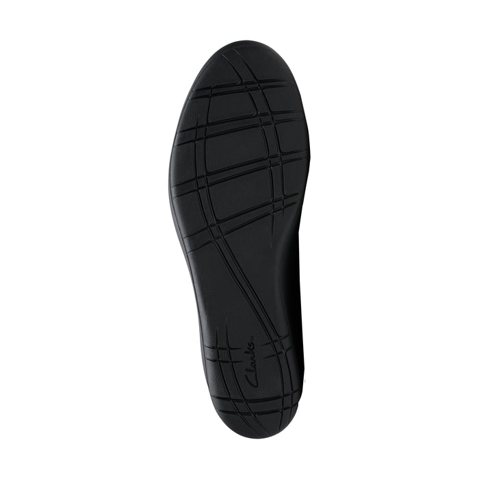 Buy Clarks of England Suttyn Walk online
