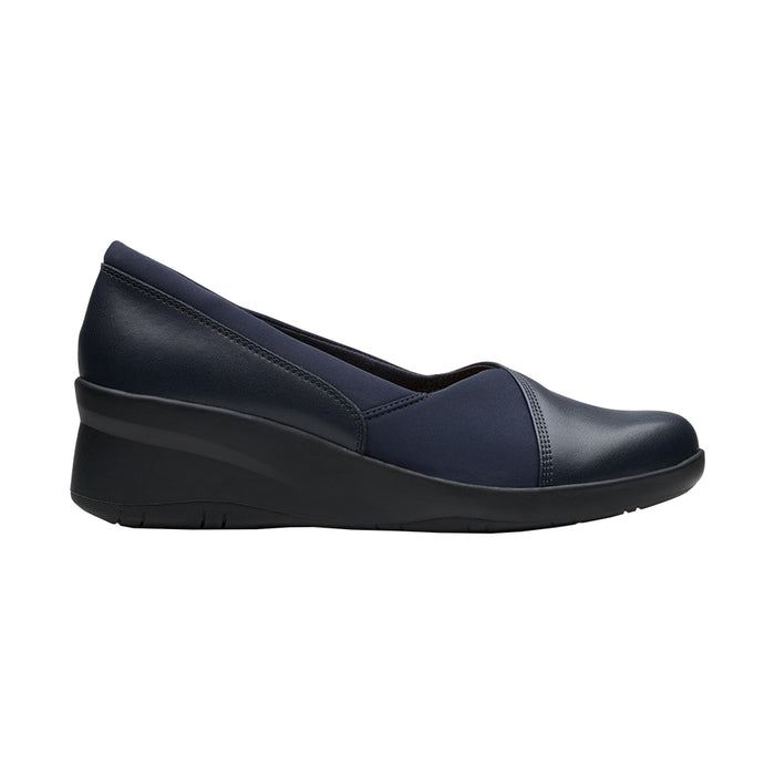 Buy Clarks of England Suttyn Walk online