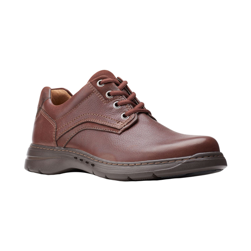 Buy Clarks of England 8 Brown UnBrawley Pace  online British Columbia